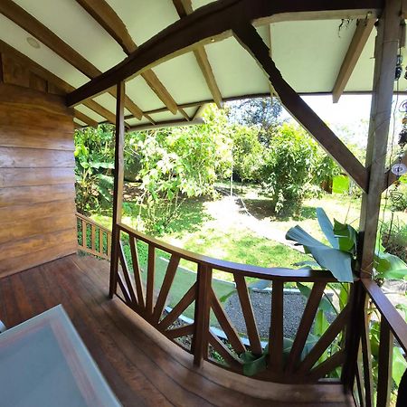 Centro Ananda Bed & Breakfast Guapiles Exterior photo