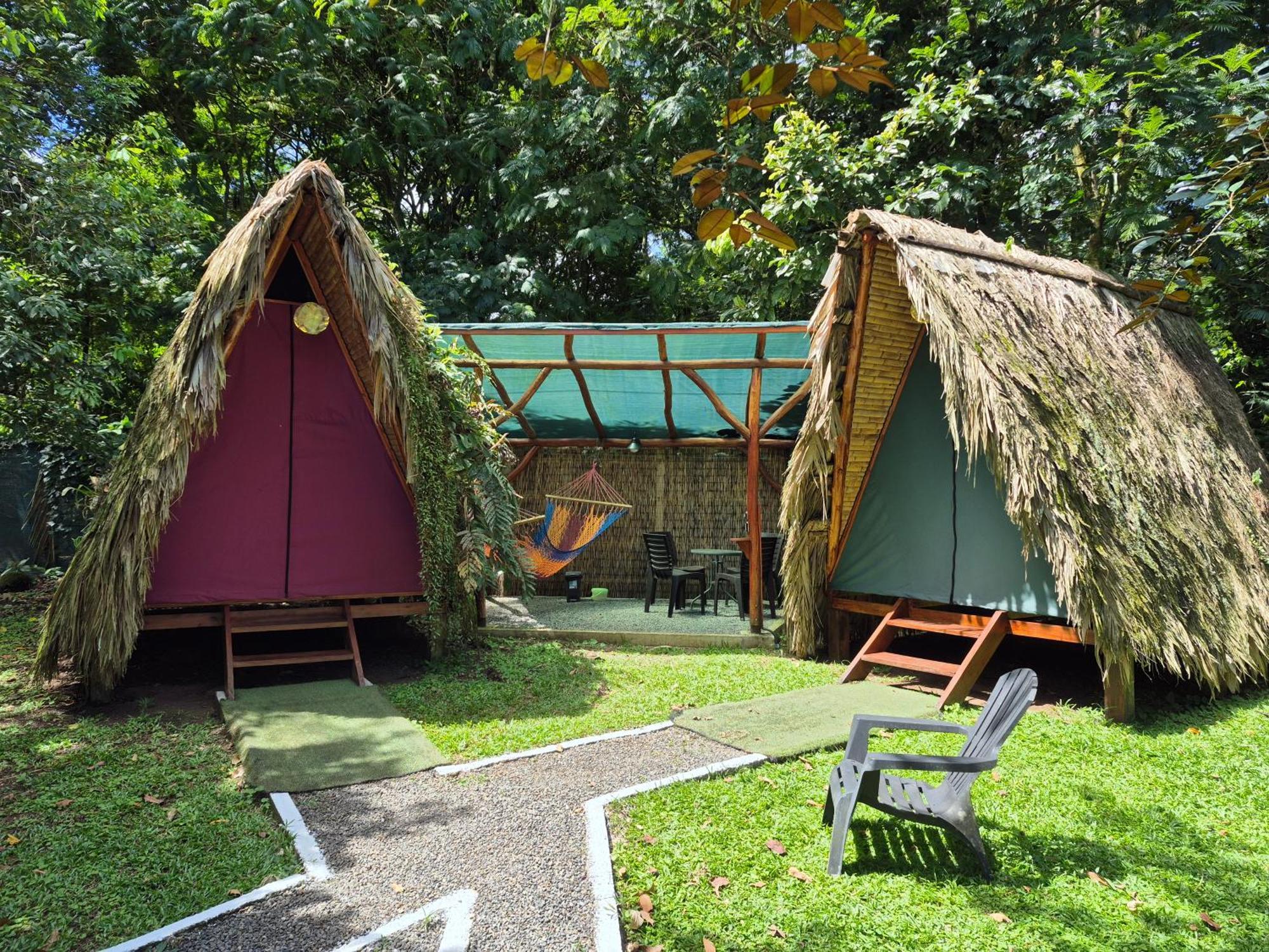 Centro Ananda Bed & Breakfast Guapiles Exterior photo