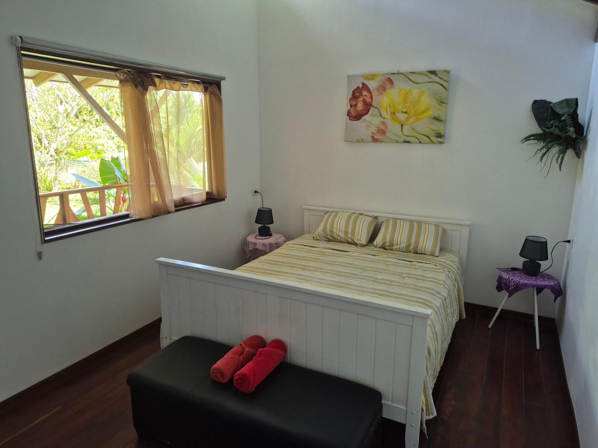 Centro Ananda Bed & Breakfast Guapiles Exterior photo