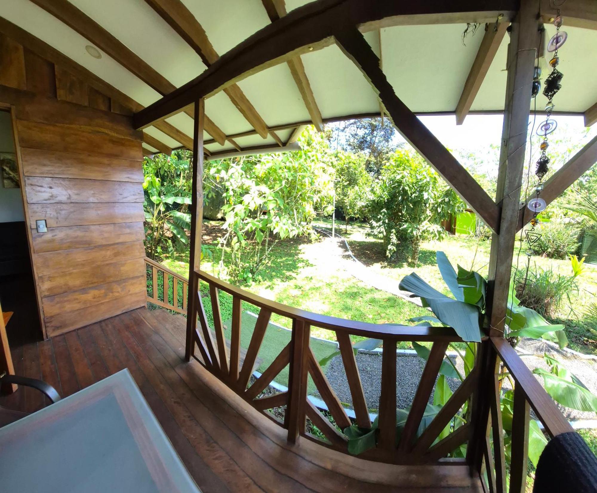 Centro Ananda Bed & Breakfast Guapiles Exterior photo