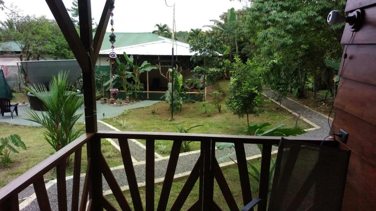 Centro Ananda Bed & Breakfast Guapiles Exterior photo