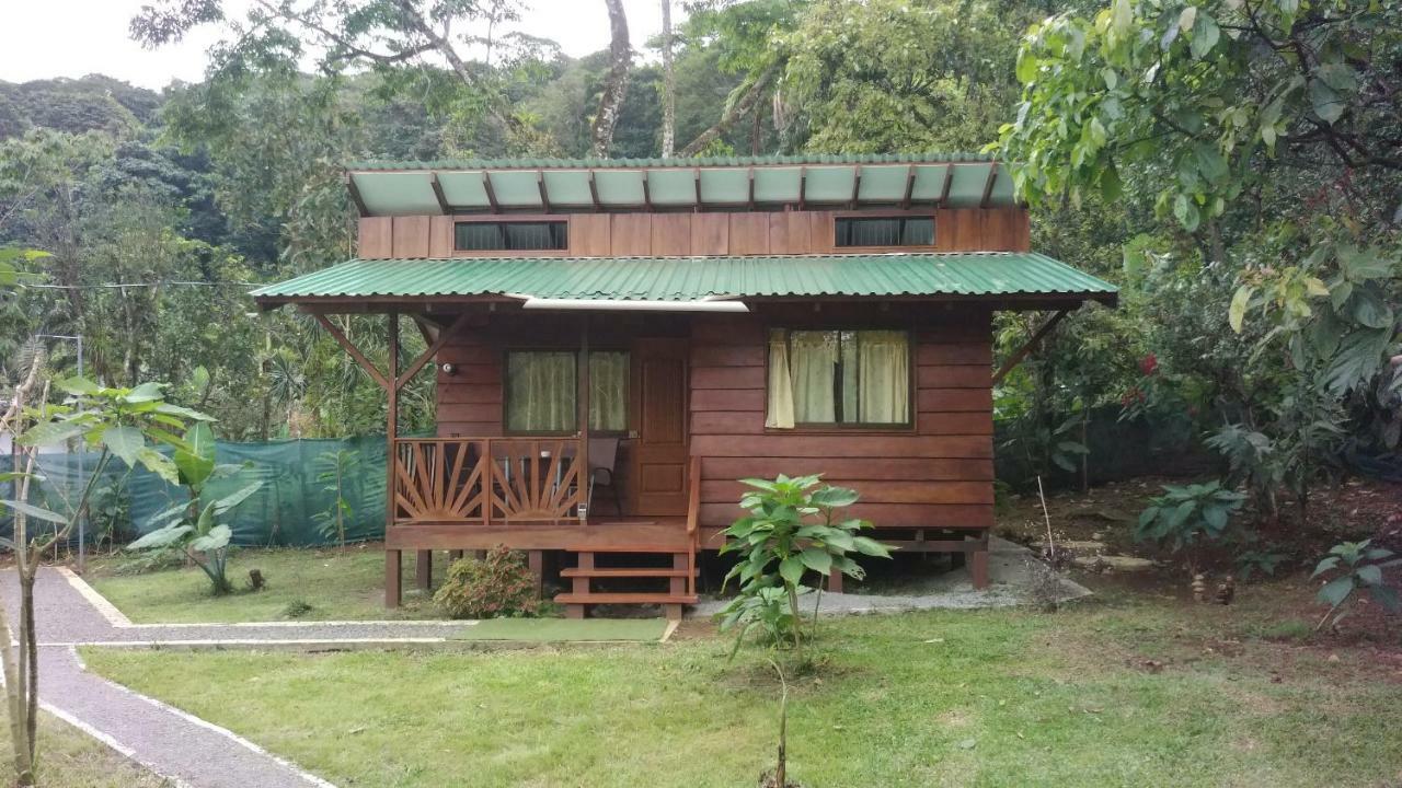 Centro Ananda Bed & Breakfast Guapiles Exterior photo